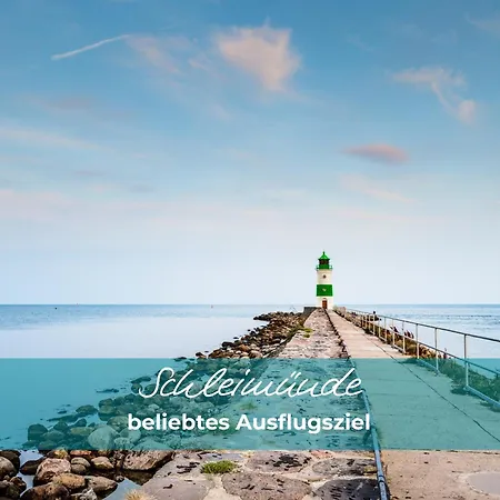 Admiralslounge- Eg, Infrarotsauna, Grosse Dusche, Terrasse, Blick Auf Hafenbecken Olpenitz