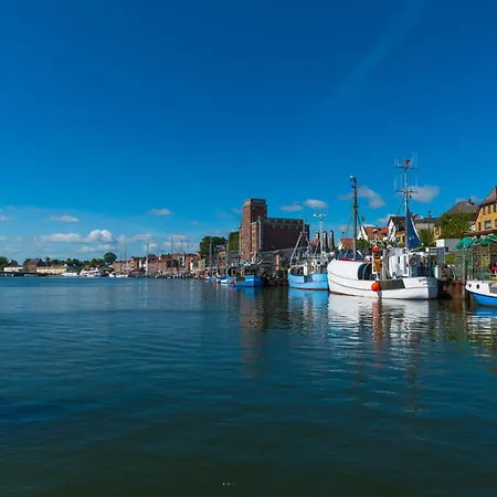 Admiralslounge- Eg, Infrarotsauna, Grosse Dusche, Terrasse, Blick Auf Hafenbecken Appartement *